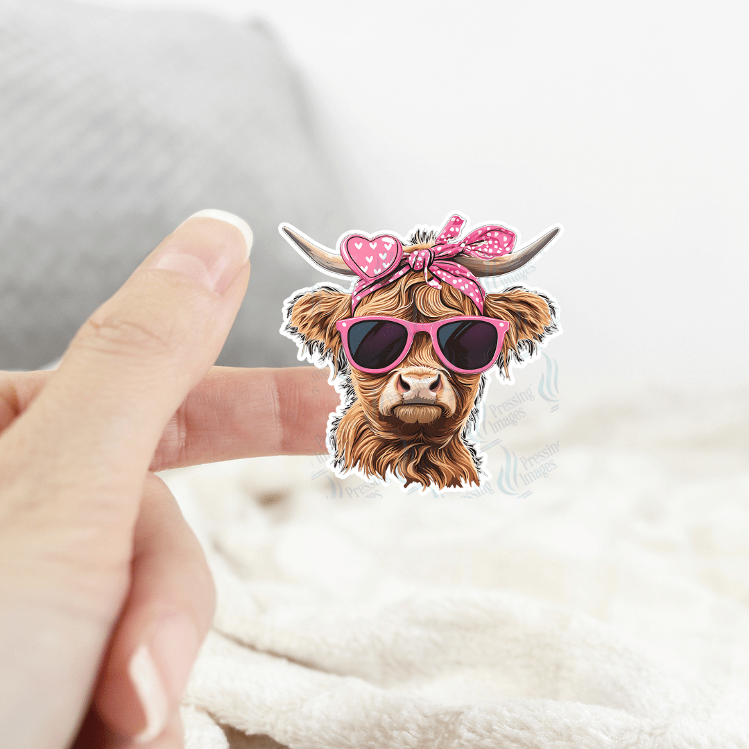ST 068 Pink glasses cow 06 - Pressing Images