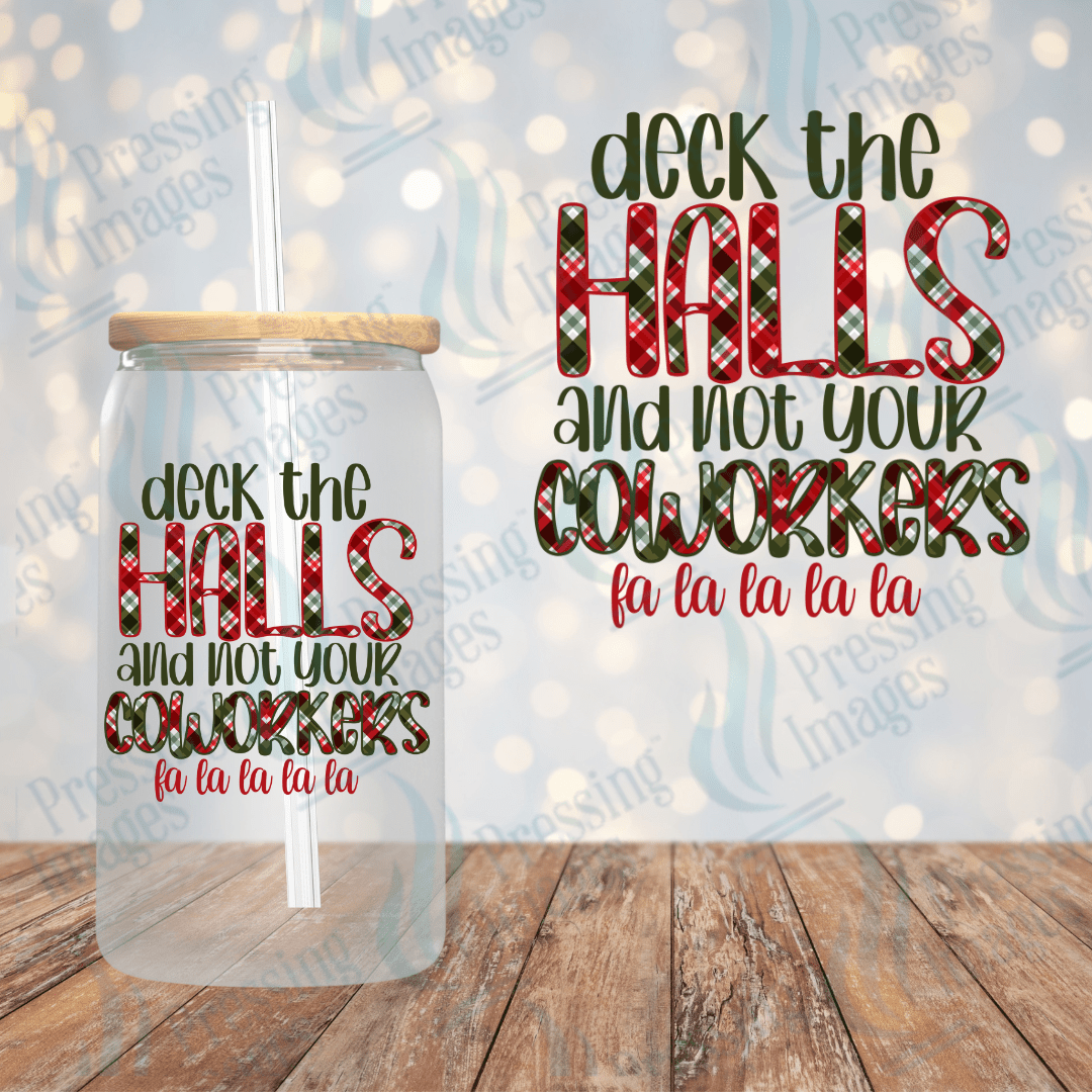 UVD 1847 Deck the halls and not your coworkers - Pressing Images