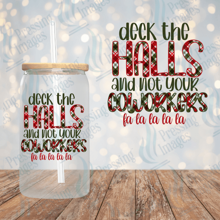 UVD 1847 Deck the halls and not your coworkers - Pressing Images