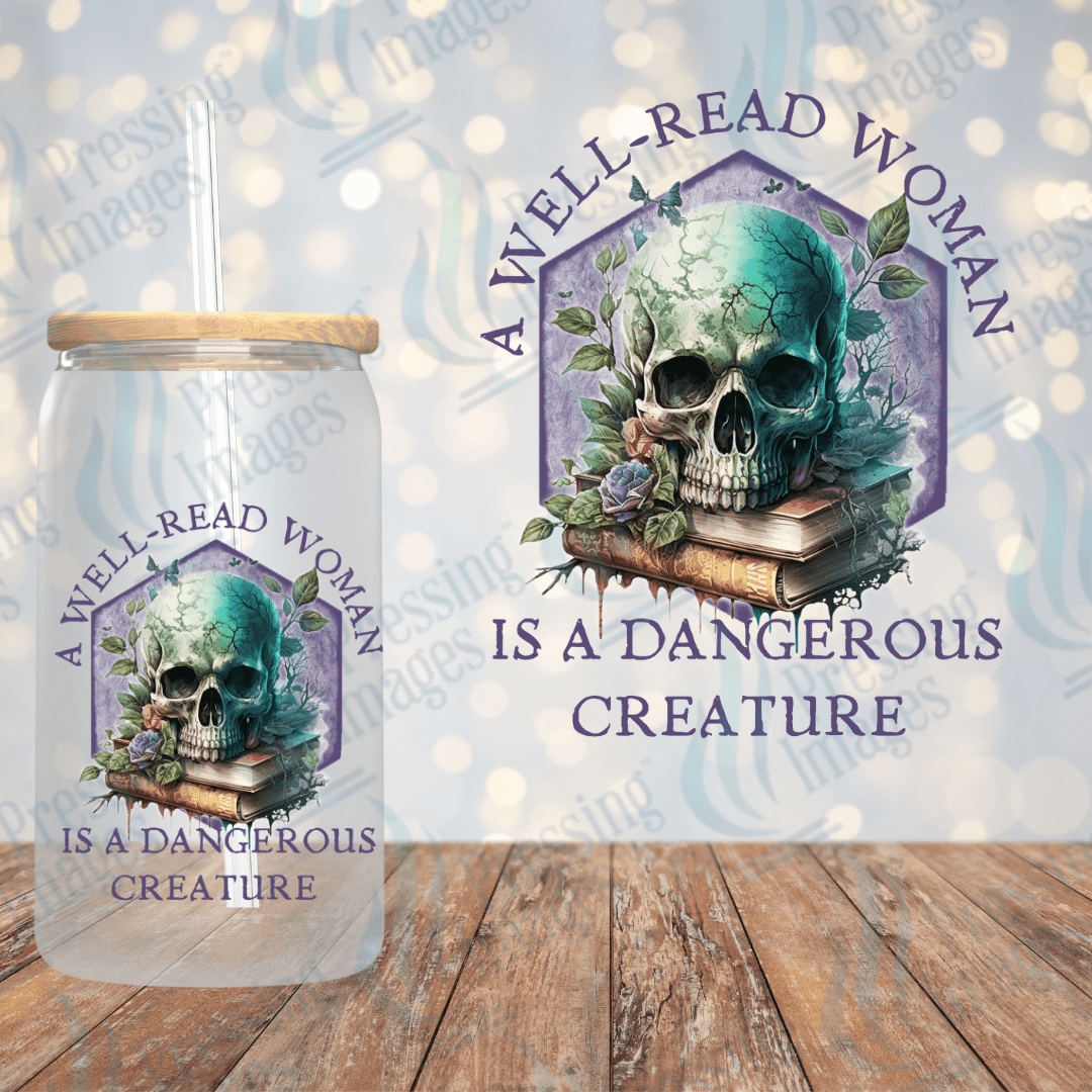 UVD 2136 A well read woman - Pressing Images