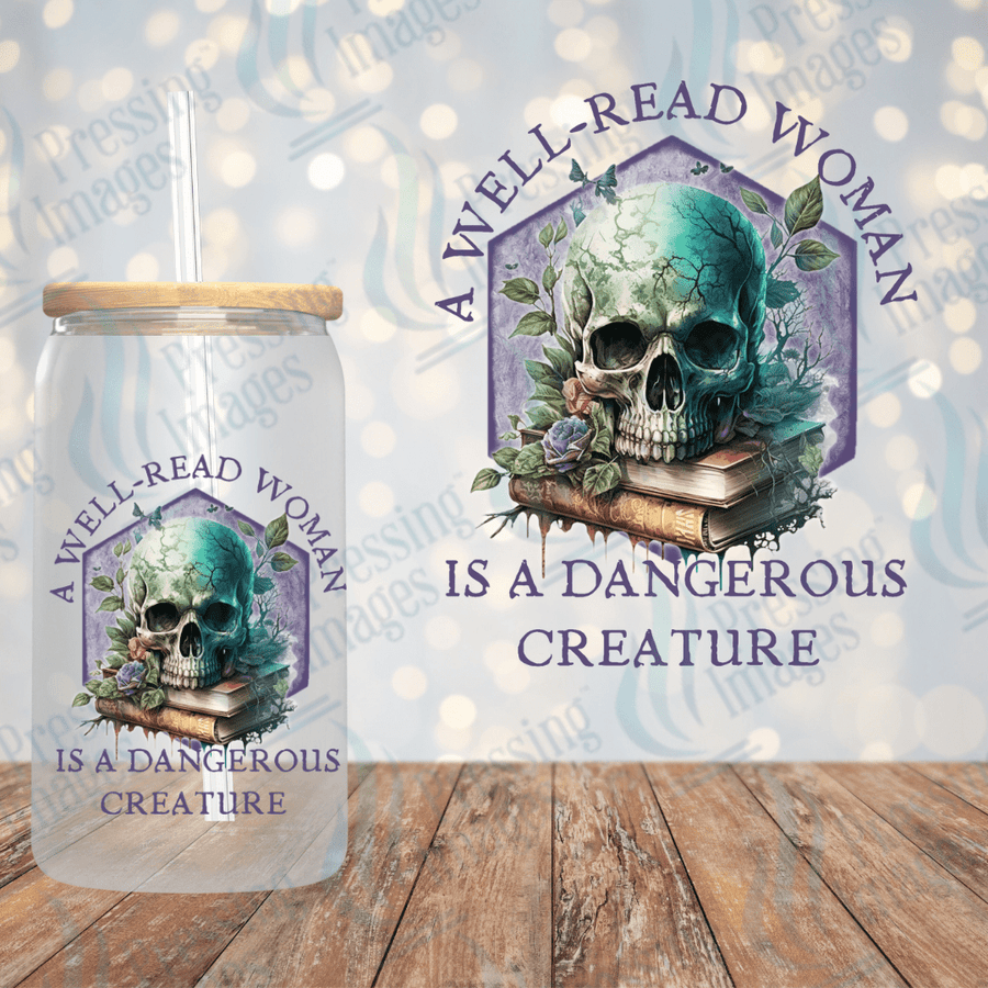 UVD 2136 A well read woman - Pressing Images