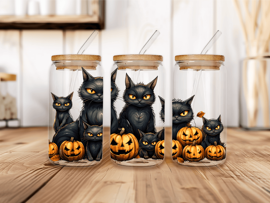 UVW 1303 Black cats - Pressing Images