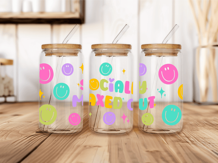 UVW 1413 Socially maxed out - Pressing Images