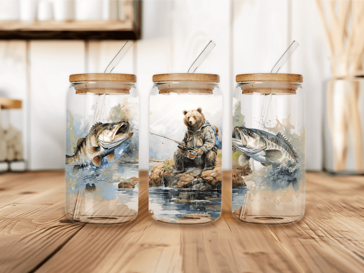 UVW 1551 Fishing bear - Pressing Images